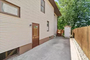420 S Madriver, Bellefontaine, OH 43311 - Photo 32