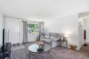2093 Tupsfield Rd, Columbus, OH 43229 - Photo 6