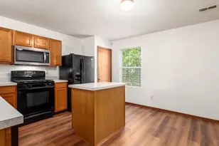 4709 Kenross Dr, Columbus, OH 43207 - Photo 8