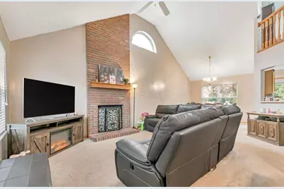 3150 Berkley Pointe Drive, Columbus, OH 43230 - Photo 4
