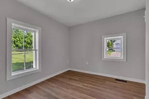 242 London Rd, West Jefferson, OH 43162 - Photo 10