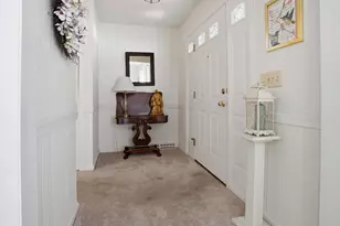 426 Coventry Cir, Zanesville, OH 43701 - Photo 4