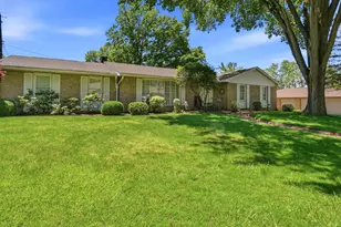 426 Coventry Cir, Zanesville, OH 43701 - Photo 1