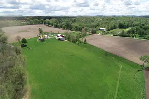 3870 Vanwinkle Rd, Frazeysburg, OH 43822 - Photo 6