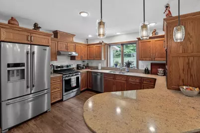 660 King Beach Drive, Howard, OH 43028 - Photo 12