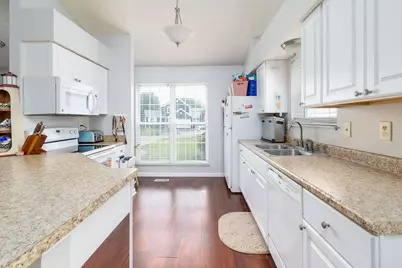 889 Lancia Lane, Galloway, OH 43119 - Photo 6