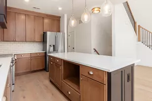 2015 W 5th Ave, Columbus, OH 43212 - Photo 10