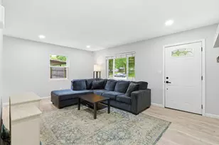 3054 Gerbert Rd, Columbus, OH 43224 - Photo 4
