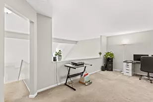 452 Medwin Pl, Columbus, OH 43230 - Photo 24