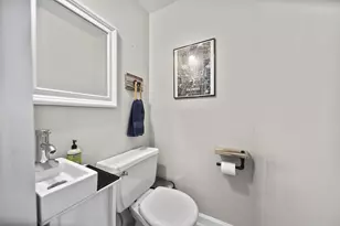 1029 S Champion Ave, Columbus, OH 43206 - Photo 6