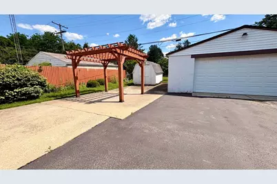 3321 Eakin Road, Columbus, OH 43204 - Photo 6