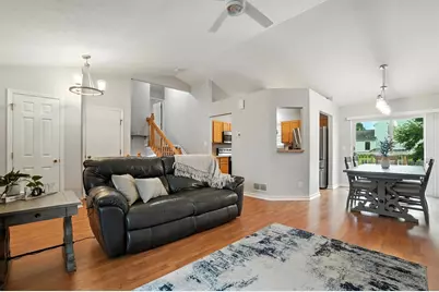 2121 Staghorn Way, Grove City, OH 43123 - Photo 10