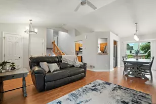 2121 Staghorn Way, Grove City, OH 43123 - Photo 10