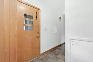 345 Ridgedale Dr N, Worthington, OH 43085 - Photo 2