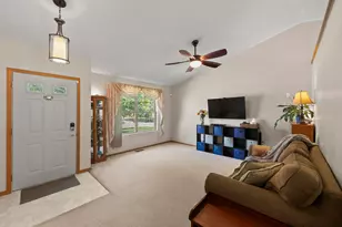 7897 Merdon Dr, Blacklick, OH 43004 - Photo 2