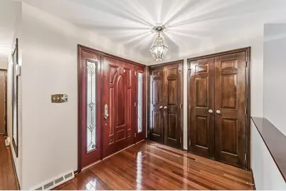 2060 Mackenzie Drive #2, Columbus, OH 43220 - Photo 4