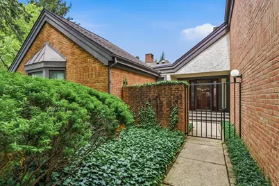 2060 Mackenzie Drive #2, Columbus, OH 43220 - Photo 1
