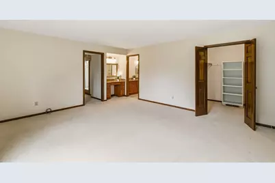 2060 Mackenzie Drive #2, Columbus, OH 43220 - Photo 14