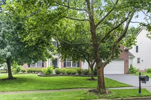 6835 Bishops Crossing Cir, Dublin, OH 43016 - Photo 6