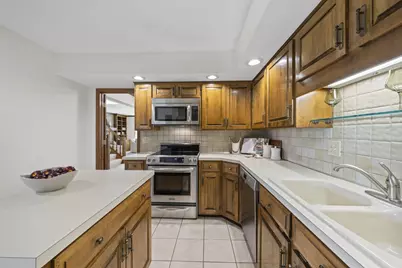2213 Partlow Drive, Columbus, OH 43220 - Photo 18