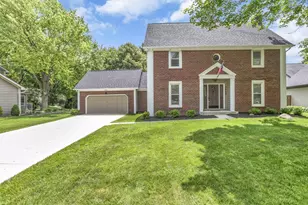 7048 Fitzgerald Rd, Dublin, OH 43017 - Photo 2