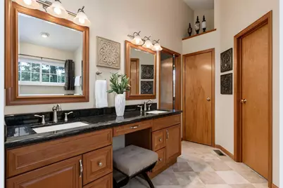 2070 Shirlene Drive, Grove City, OH 43123 - Photo 32