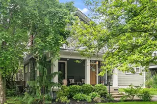 122 E Dunedin Rd, Columbus, OH 43214 - Photo 1