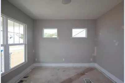 2711 Charlotte Way, Delaware, OH 43015 - Photo 8