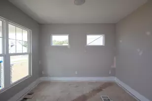 2711 Charlotte Wy, Delaware, OH 43015 - Photo 8