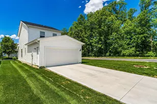 2518 Tree Knoll Ct, Columbus, OH 43219 - Photo 2