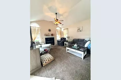 793 Lambton Circle W, Lancaster, OH 43130 - Photo 2