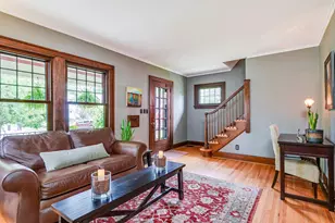 427 E Dunedin Rd, Columbus, OH 43214 - Photo 8