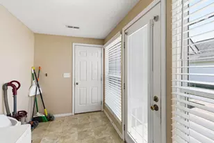 2446 Rosecrest St, Grove City, OH 43123 - Photo 14