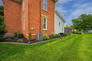 26 S Calhoun St, Centerburg, OH 43011 - Photo 94