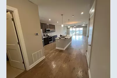 5285 Highpointe Lakes Drive #303, Columbus, OH 43081 - Photo 6