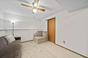 3767 Bridle Ct, Columbus, OH 43221 - Photo 28