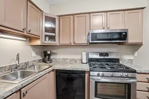 596 Pamlico St, Columbus, OH 43228 - Photo 16