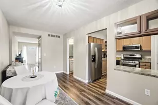 596 Pamlico St, Columbus, OH 43228 - Photo 14