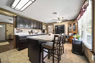 320 Apache Dr, Circleville, OH 43113 - Photo 8