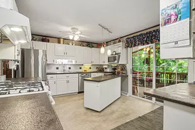 930 Ivy Drive, Zanesville, OH 43701 - Photo 8