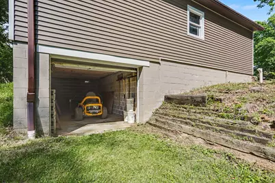 930 Ivy Drive, Zanesville, OH 43701 - Photo 36