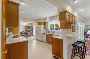 135 N Dugan Rd, Urbana, OH 43078 - Photo 16