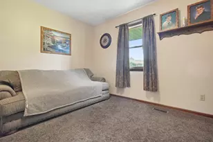 17329 Zig-Zag Dr, Circleville, OH 43113 - Photo 6