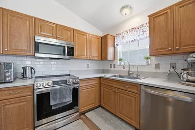 1559 Trabue Woods Boulevard, Columbus, OH 43228 - Photo 10