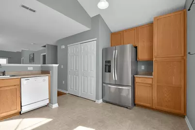 8410 Diversey Loop #601, Blacklick, OH 43004 - Photo 12