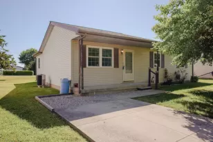 219 St Ann's Ln, Waverly, OH 45690 - Photo 1