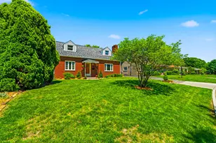 260 Dixon Ct, Columbus, OH 43214 - Photo 2