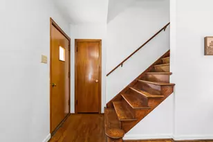 260 Dixon Ct, Columbus, OH 43214 - Photo 8