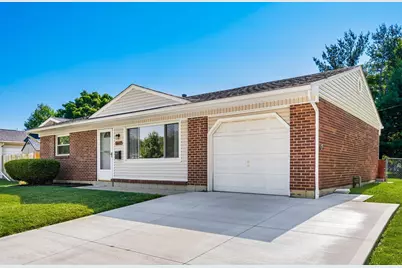 5467 Roche Drive, Columbus, OH 43229 - Photo 2