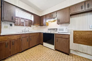 5332 Trabue Rd, Columbus, OH 43228 - Photo 18